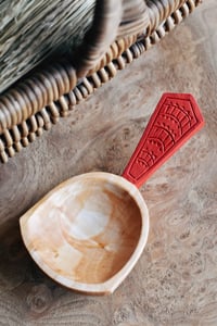 Image 3 of Hand carved willow dry goods scoop 