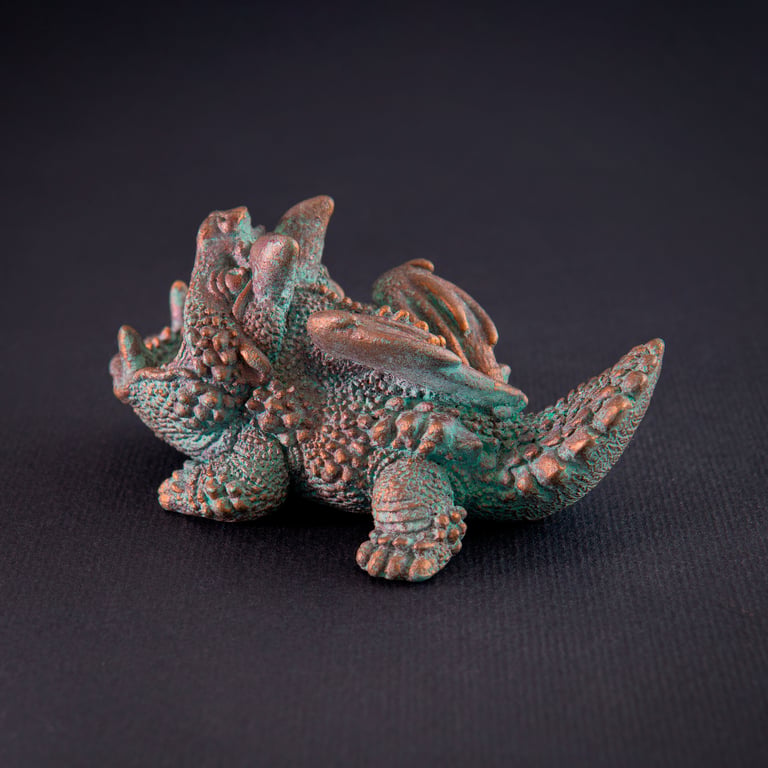 Salamandromorph resin figure Image 3