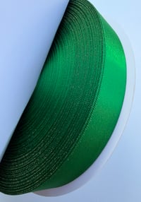 Image 6 of 7/8 Weft  Ribbon