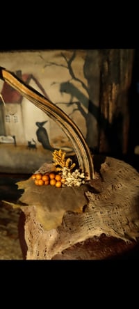 Image 5 of 64oz Primitive Pumpkin Candle 