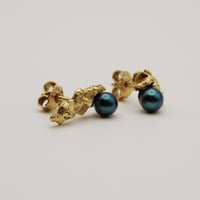 Image 2 of Golden nuggets with pearl 