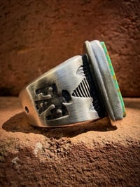 Image 3 of WL&A Handmade Heavy Ingot Spotted Gem Grade Pilot Mtn Thunderbird Ring - Size 11.5 