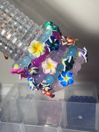 Image 2 of flower bomb🌺