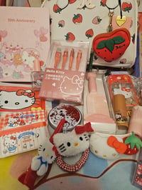 Image 7 of Juicy Couture Sweet n Juicy Meets Hello Kitty Bundle 