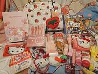 Image 6 of Juicy Couture Sweet n Juicy Meets Hello Kitty Bundle 