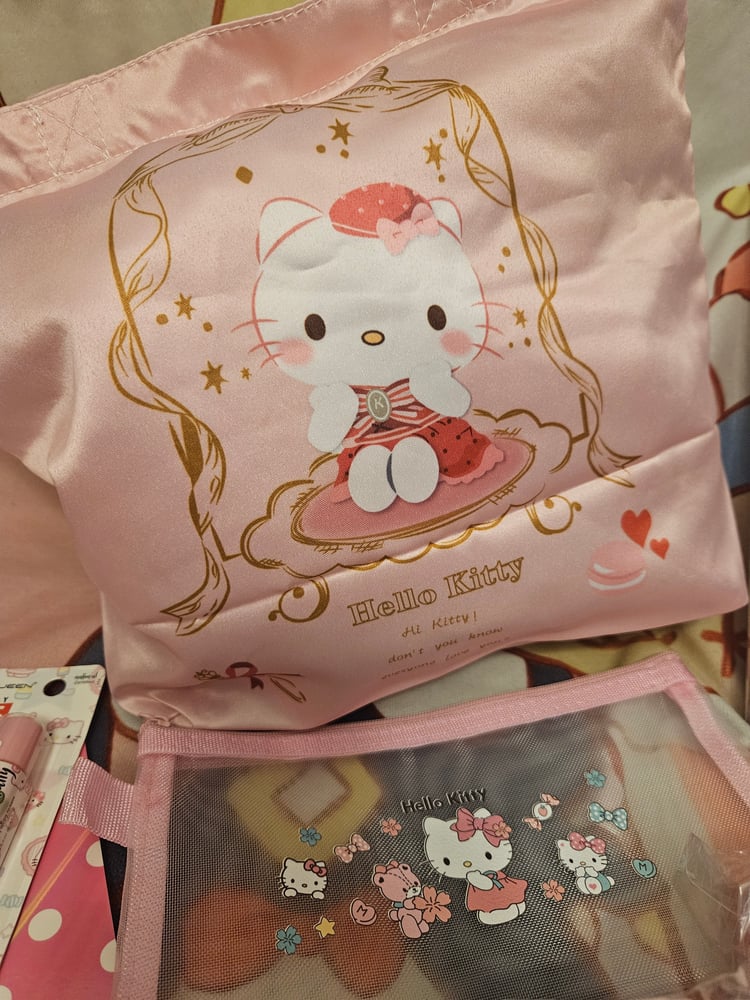 Image of Hello Kitty Satin Totebag Bundle 