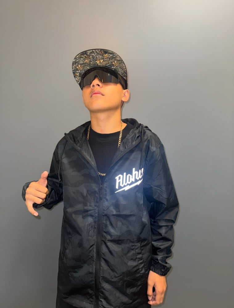 Image of ALOHA WAUKEE WINDBREAKER BLK