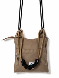 Image 3 of DOUBLE FACE BABY BAG - chocolate brown / beige