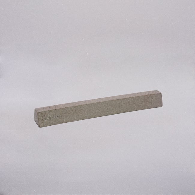 SHORT GREY PARKING BLOCK