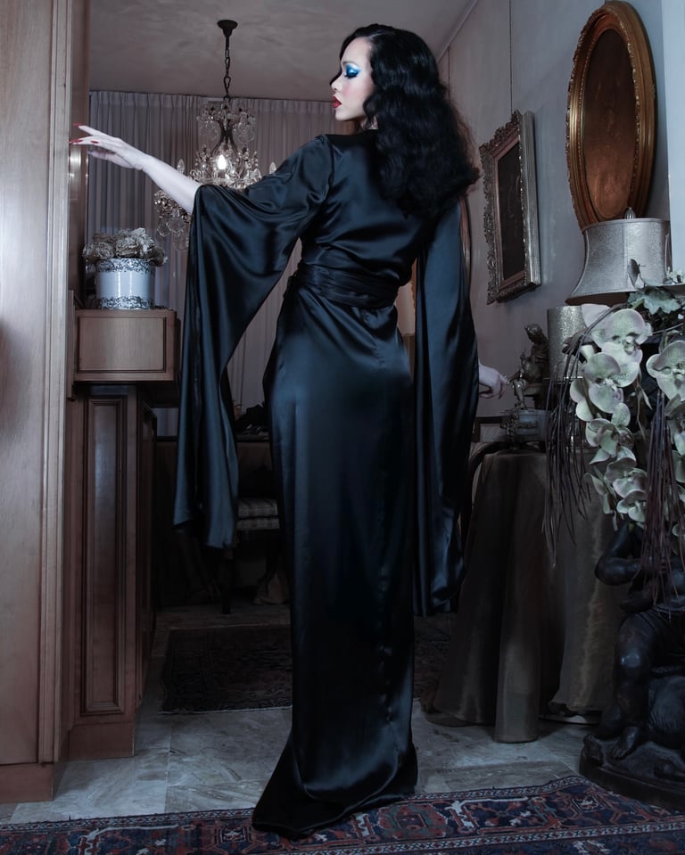 Black "Super Selene" Dressing Gown  