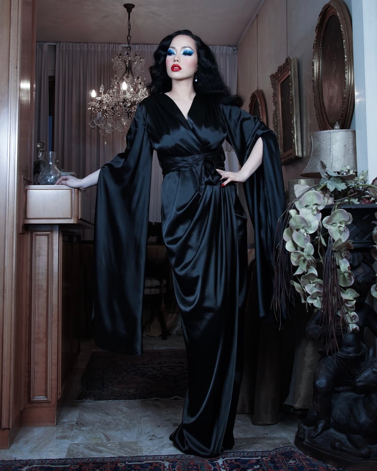 Black "Super Selene" Dressing Gown   Image 2