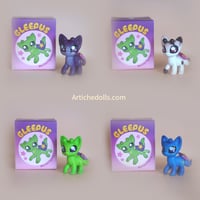 Image 3 of USA PRE-ORDER - Gleepus the Alien Cat - Blind Box Surprise Vinyl Figurine