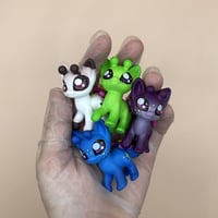 Image 4 of USA PRE-ORDER - Gleepus the Alien Cat - Blind Box Surprise Vinyl Figurine