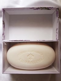 Image 2 of Lavanda Toscana Scented Soap