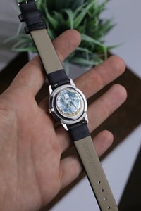 Image 9 of 1970s Universal Geneve Ultra Slim - Seal Script Indices - Manual Winding 1-42 Cal.