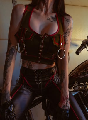 Image of Toxic Vision J Model cropped top