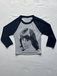 Image 3 of VASHTI BUNYAN CROP RAGLAN T SHIRT