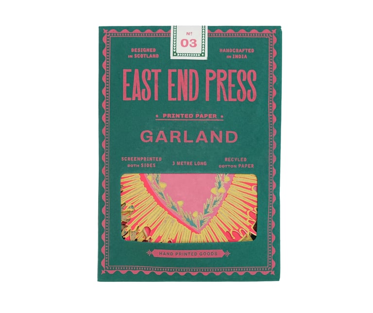 GUIRLANDE COUSUE COEURS SACRÉS - EAST END PRESS