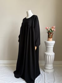 Image 2 of Qalbah (قلبه) – Black