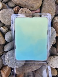 Image 3 of Sea Dew - A Rockytop Wax Works exclusive custom houseblend fragrance 