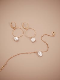 Image 3 of Petites Boucles d'Oreilles BOÈME