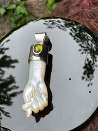 Image 15 of Mother of Pearl and tourmaline mano figa
