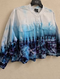Image 3 of Size Large- Cropped button down 