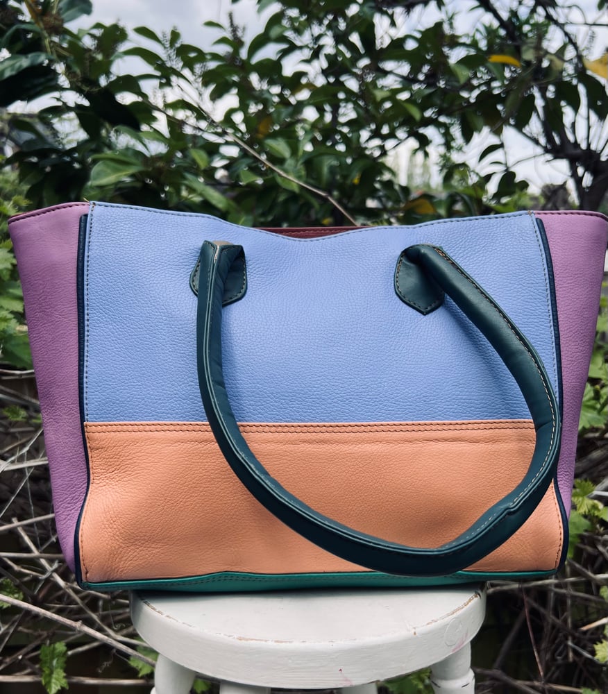 Image of Medium Leather/Tote #MT5