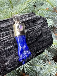 Image 2 of Lapis and labradorite mano figa 