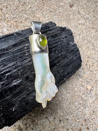 Image 16 of Mother of Pearl and tourmaline mano figa