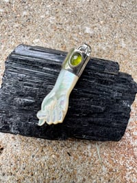 Image 17 of Mother of Pearl and tourmaline mano figa