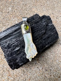 Image 22 of Mother of Pearl and tourmaline mano figa