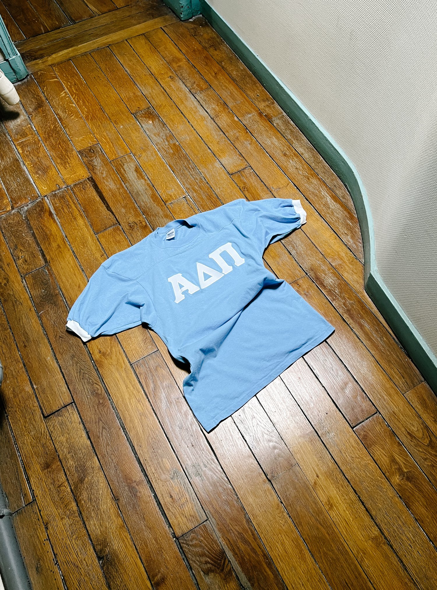 USA University Fraternity Tee-Shirt - Size M