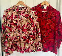 Image 2 of 💐 Custom Memory Flowers Created From Loved One's | Shirts Red