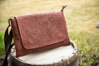 Image 20 of Fiesta Clutch 