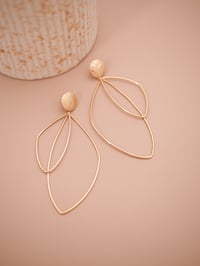 Image 3 of Grandes Boucles d'Oreilles ZAÉ