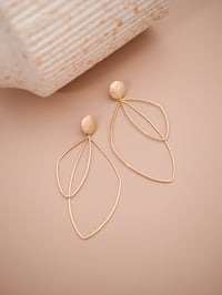 Image 6 of Grandes Boucles d'Oreilles ZAÉ