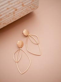Image 3 of Petites Boucles d'Oreilles ZAÉ