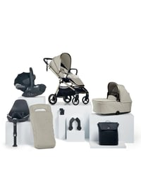 Image 3 of Essential Bundle with Mamas & Papas Vardo