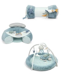Image 10 of Essential Bundle with Mamas & Papas Vardo
