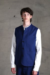 Image 2 of Clayton Gilet linen - French Blue 
