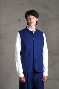 Image 4 of Clayton Gilet linen - French Blue 