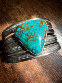 Image 5 of WL&A Handmade Old Style Heavy Ingot Gem Webbed Pilot Mtn Turquoise Row Cuff - 7.25 to 7.5" Wrist