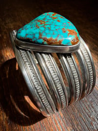 Image 6 of WL&A Handmade Old Style Heavy Ingot Gem Webbed Pilot Mtn Turquoise Row Cuff - 7.25 to 7.5" Wrist