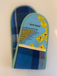 Image 1 of North Island Oven Mitt