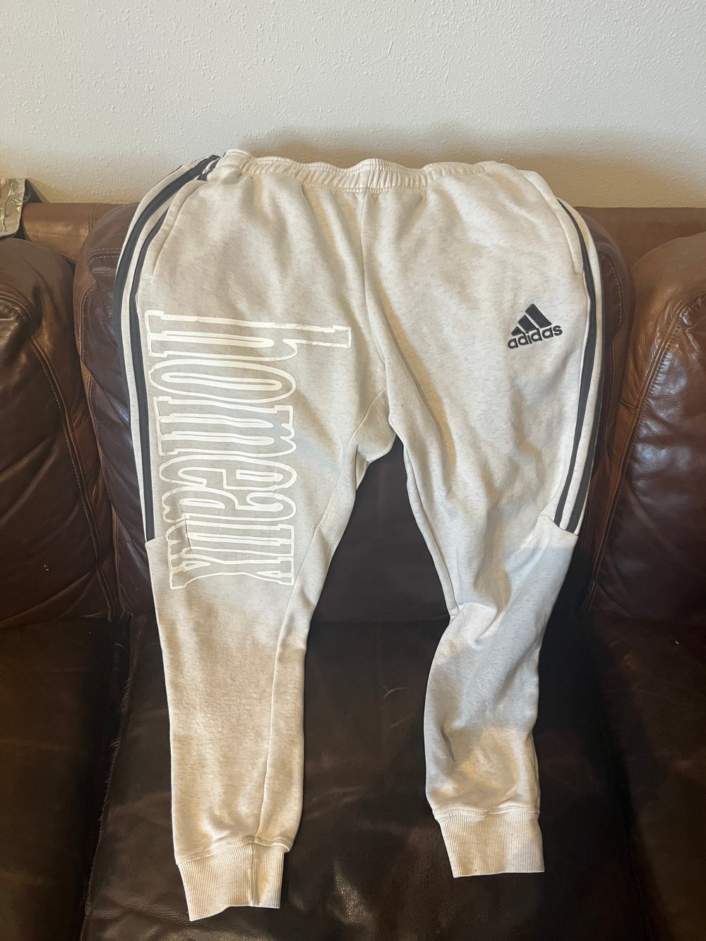 **UPCYCLED**S LITE GREY ADIDAS SWEATPANTS "HOMEAUX" VERTICAL YT INK