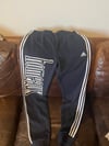 L NAVY ADIDAS SWEATPANTS "HOMEAUX" VERTICAL YT INK