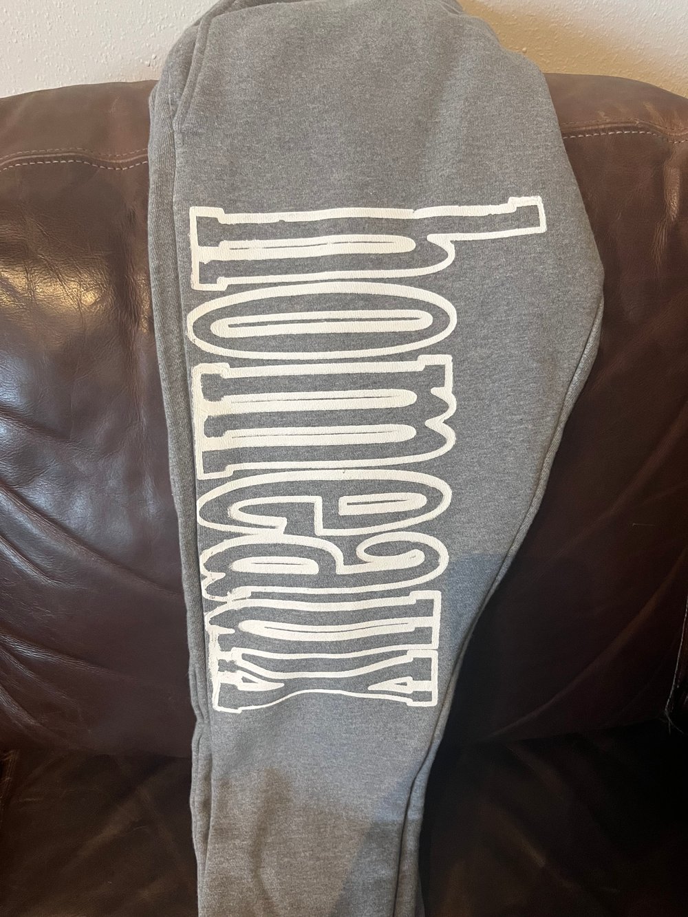 S GREY RUE PORTER SWEATPANTS "HOMEAUX" VERTICAL YT INK