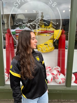Image of Spirit of 58 1/4  zip in Black/Yellow 