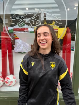 Image of Spirit of 58 1/4  zip in Black/Yellow 
